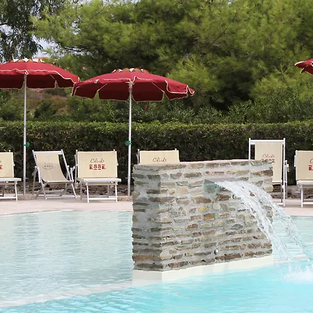 Club Esse Sporting Hotel 4*